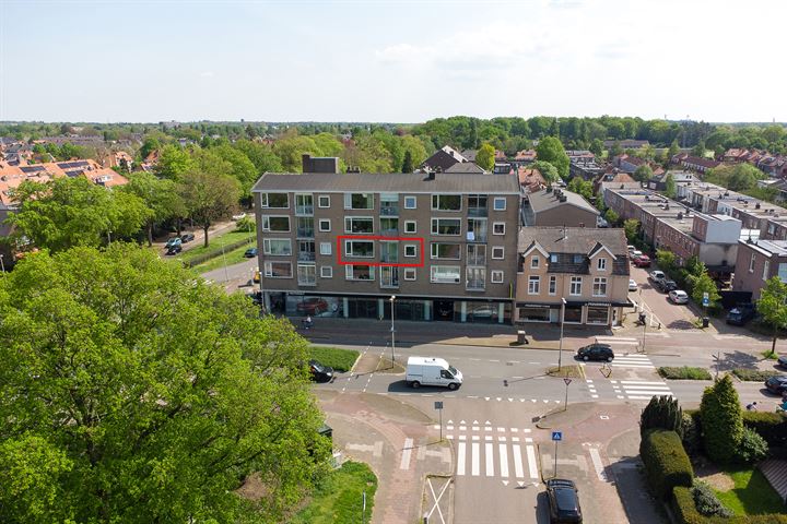 Prinses Beatrixplantsoen 18 in Bussum foto