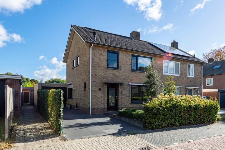 Prinses Beatrixstraat 1 in Berkel-Enschot Foto