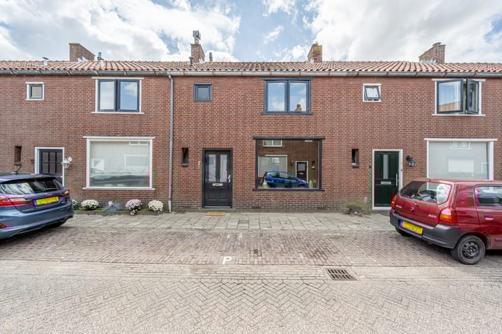 Prinses Beatrixstraat 7 in Oud-Beijerland Foto