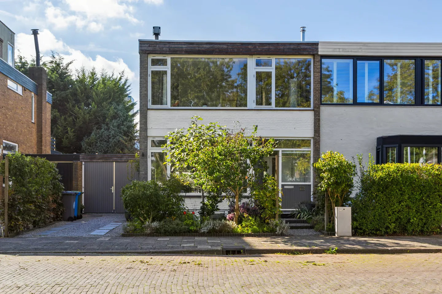 Prinses Irenelaan 13 in Voorburg