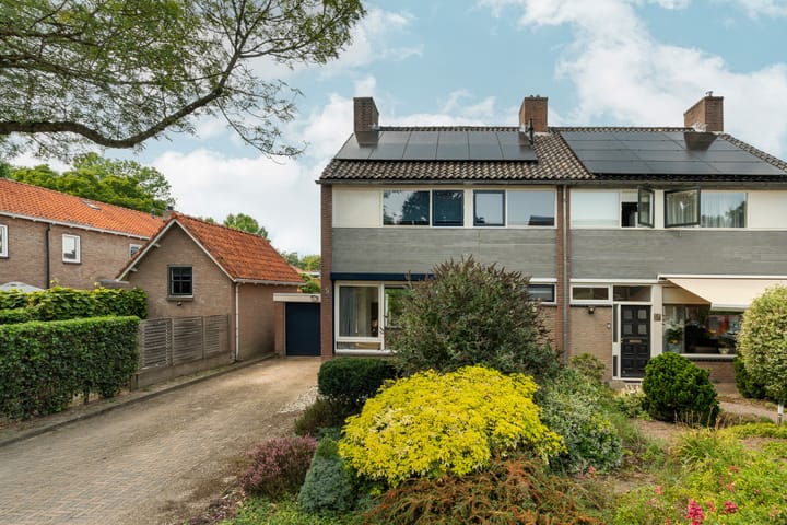 Prinses Irenelaan 15 en Dieren foto