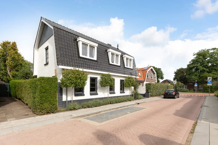 Prinses Irenestraat 2a dans Loosdrecht photo