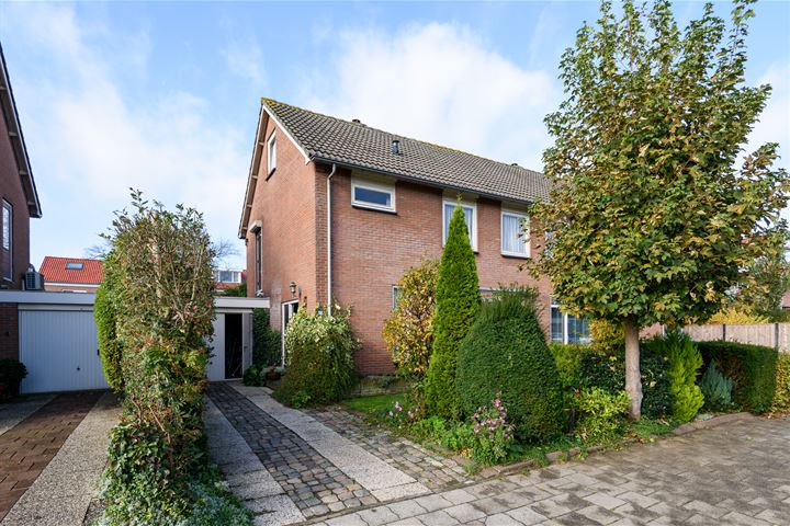 Prinses Ireneweg 3 in Oud-Alblas Foto
