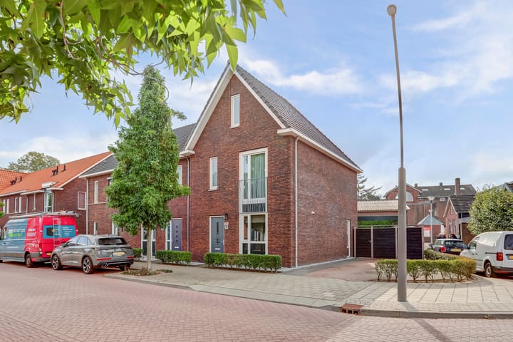 Photo of property Prinses Margrietstraat 13, Arkel