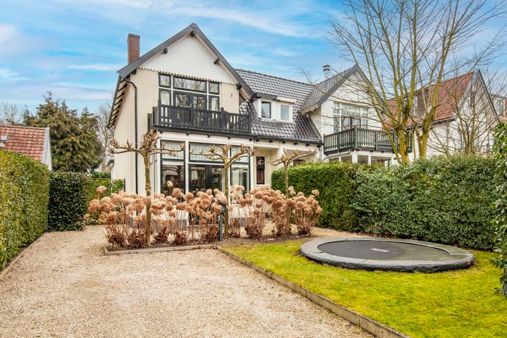 Prinses Marielaan 14 en Bussum foto