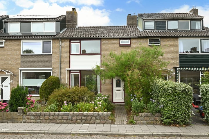 Prof. Buyslaan 76 in Baarn photo