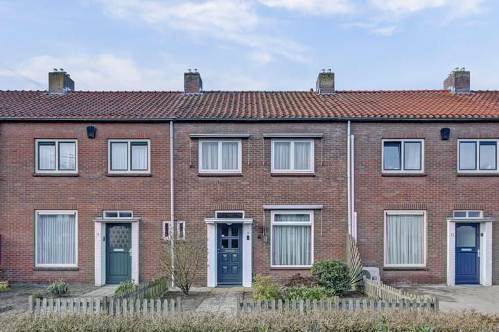 Photo of property Prof. R. Regoutstraat 20, Best