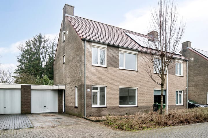 Photo of property Prof. Schermerhornlaan 16, Helmond