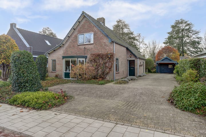 Prof. Ter Veenweg 15 in Middenmeer Foto