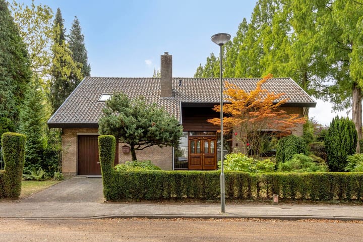 Photo of property Prof. Zeemanstraat 3, Geleen