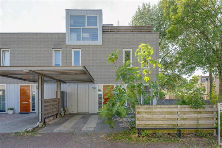 Professor J.H. Gunningstraat 26 in Amsterdam photo