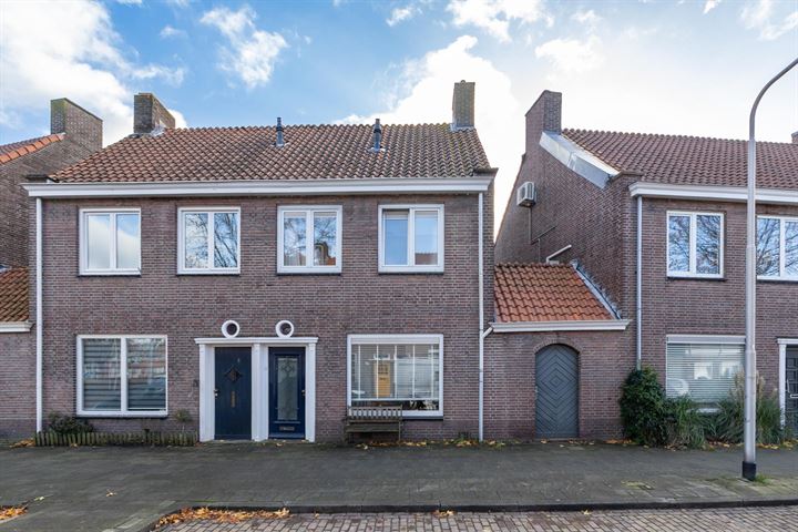 Professor Kernkampstraat 38 in Tilburg foto
