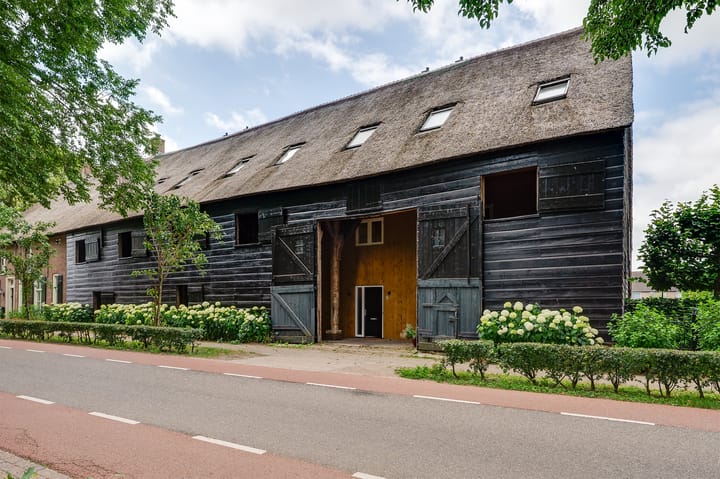 Provincialeweg Noord 19b in Almkerk foto