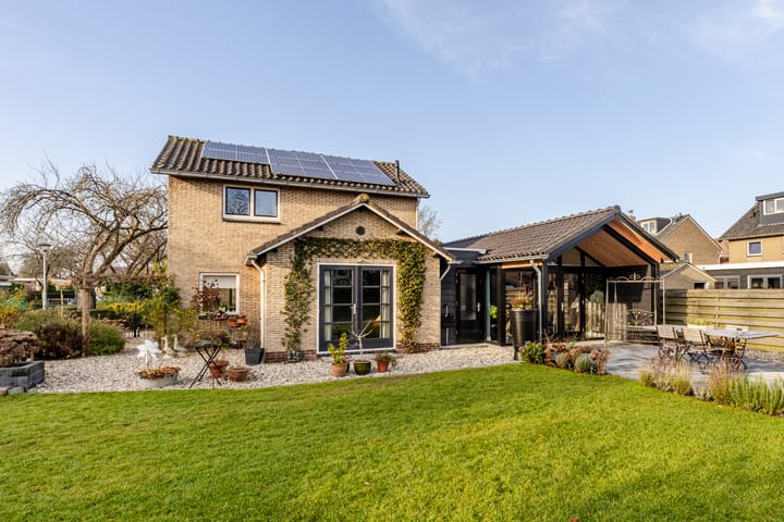 Prunuslaan 3 in Puttershoek Foto