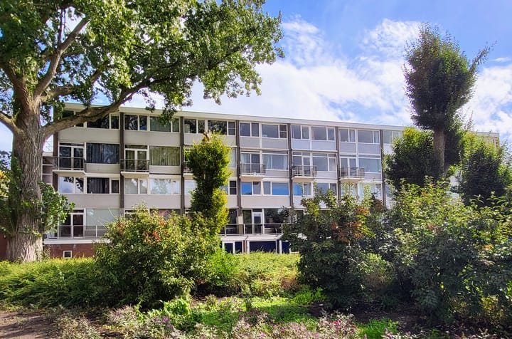 Prunuslaan 43 in Amstelveen photo