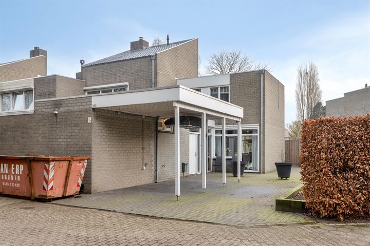 Puccinihof 662 in Tilburg Foto