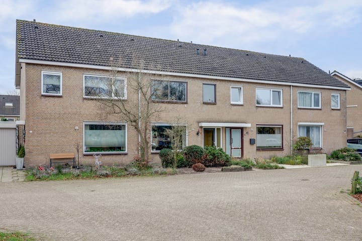 Puccinistraat 9 in Waalwijk Foto
