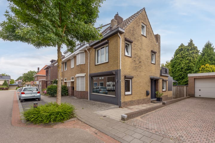 Putstraat 7 dans Oirsbeek photo