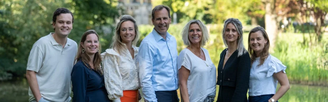 Team photo of PUUR* Makelaars 't Gooi