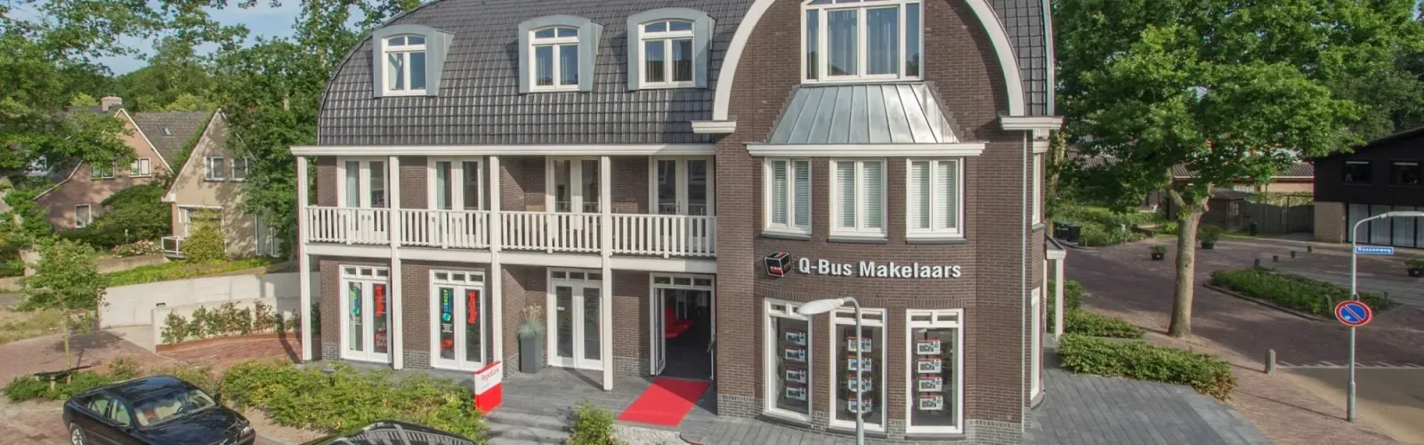 Mannschaftsfoto von Q-Bus Makelaars Bergen
