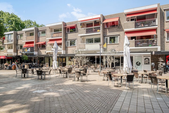 Raadhuisplein 17 in Son en Breugel