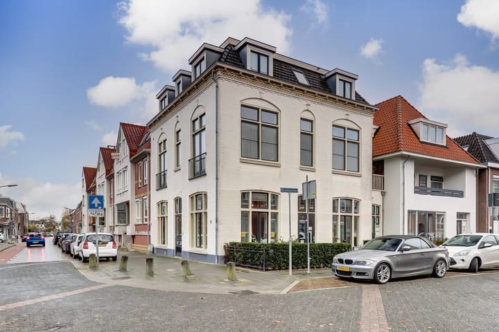 Raadhuisstraat 1-4 en Maarssen foto
