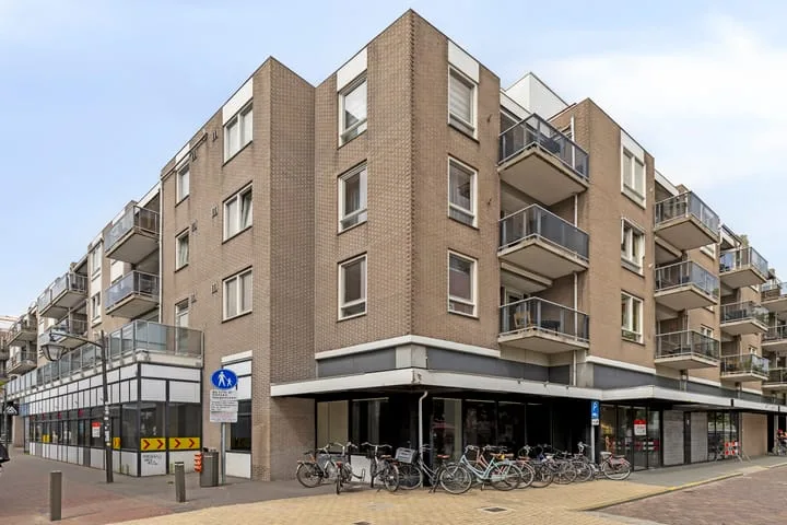 Raadhuisstraat 101 in Beverwijk