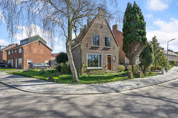 Raadhuisstraat 36 en Westzaan foto