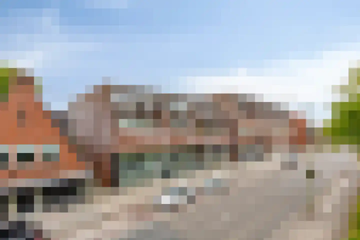 Raadhuisstraat 48 in Roden