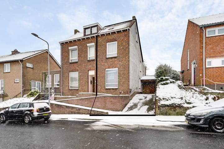 Photo of property Raadhuisstraat 77, Hulsberg
