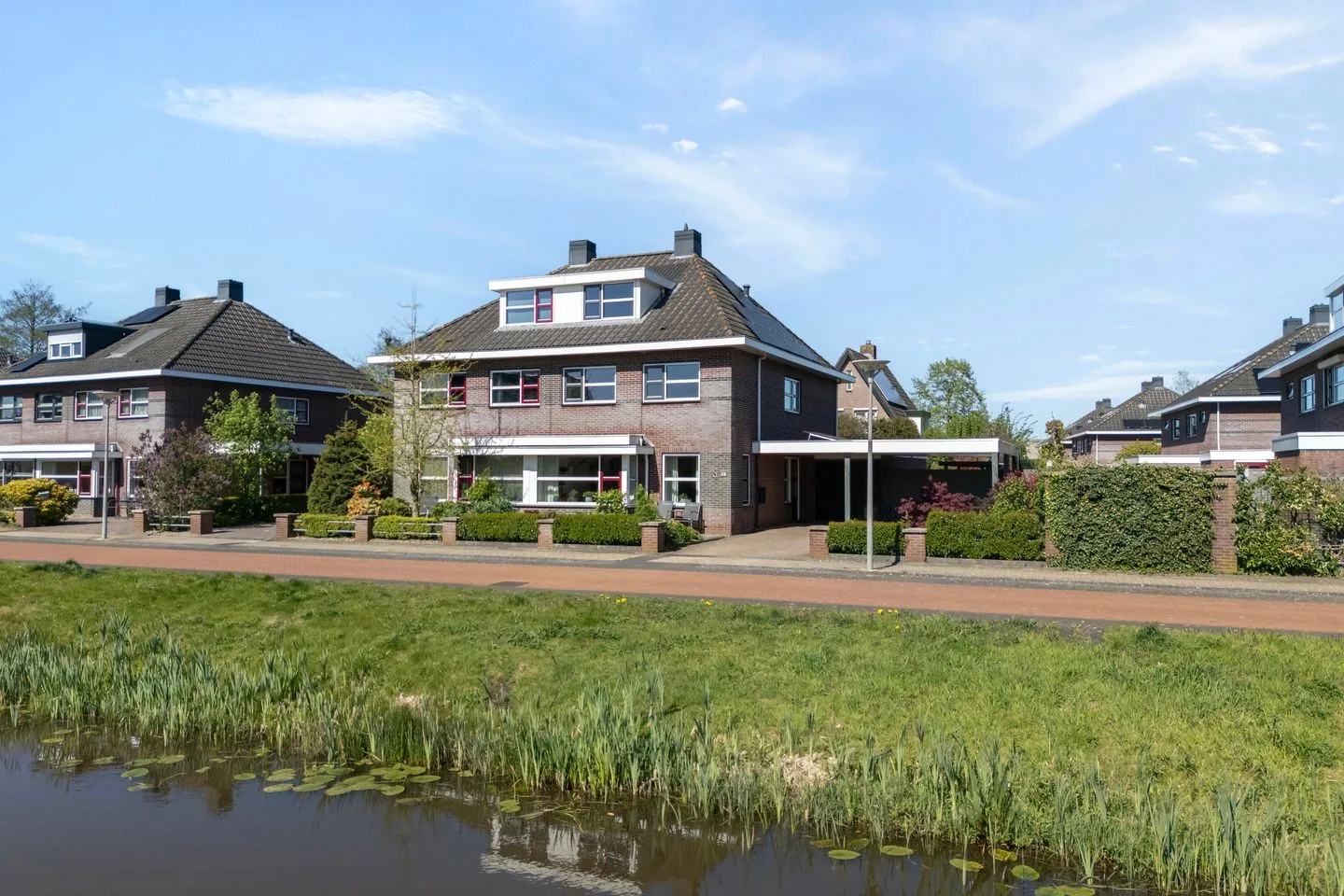 Raadssingel 10 en Steenwijk
