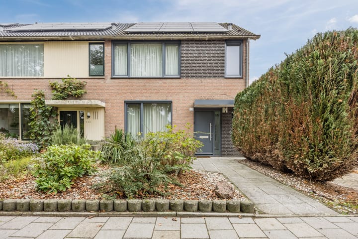 Raam 532 in Uden Foto