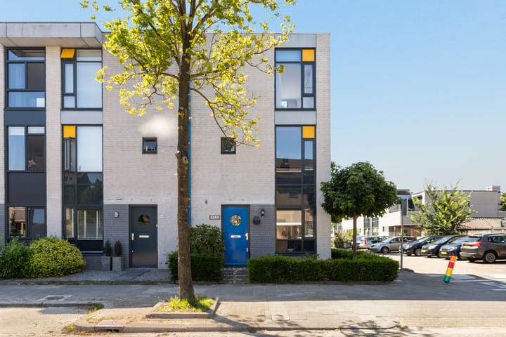 Raaphorstpolderweg 12 dans Gouda photo