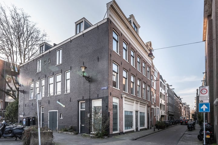 Rapenburg 74 in Amsterdam Foto