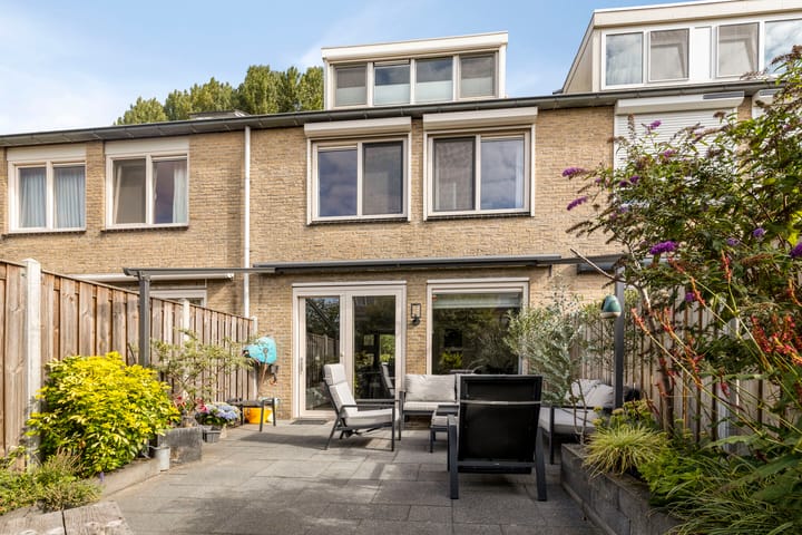 Ravelplantsoen 72 dans Almere photo