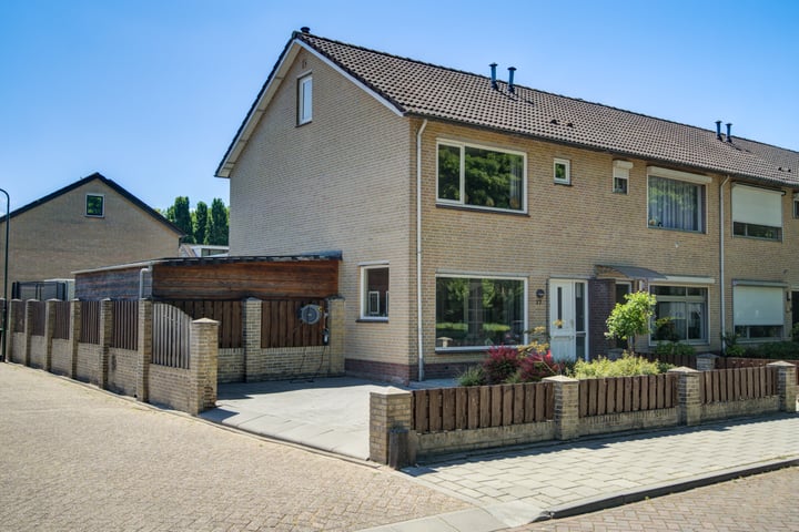 Regentenstraat 17 in Raamsdonk Foto