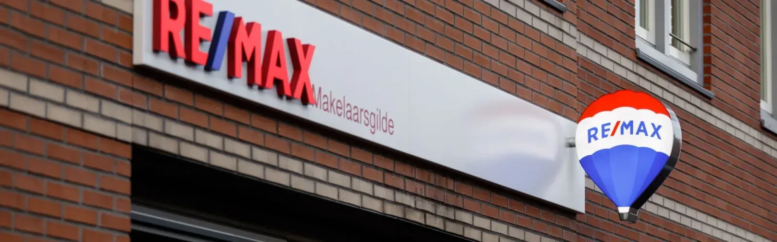 Team photo of REMAX Makelaarsgilde