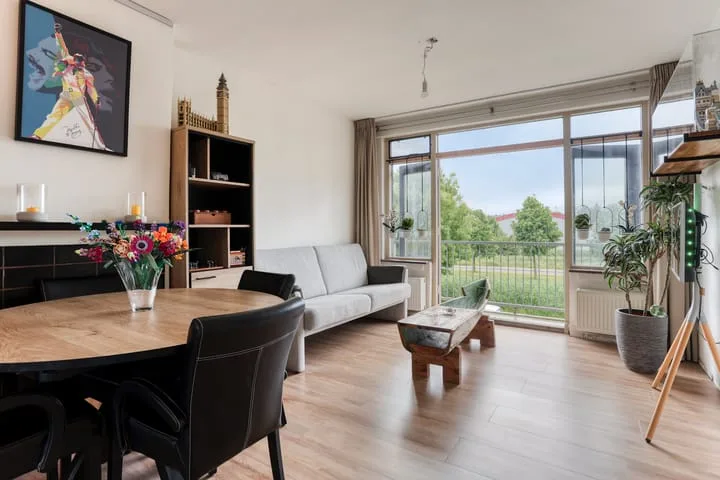 Rembrandtlaan 5 Alphen aan den Rijn foto 2