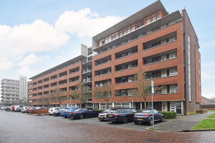 Reuvenslaan 95 en Voorburg foto