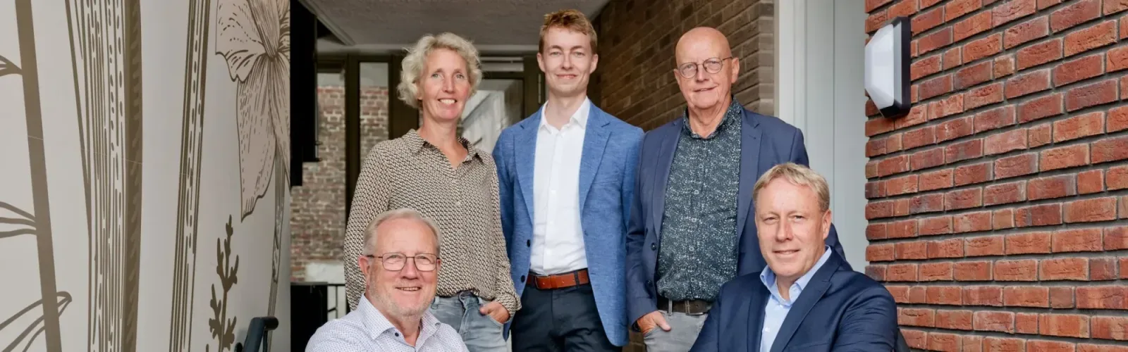 Team photo of RGO NVM Makelaars