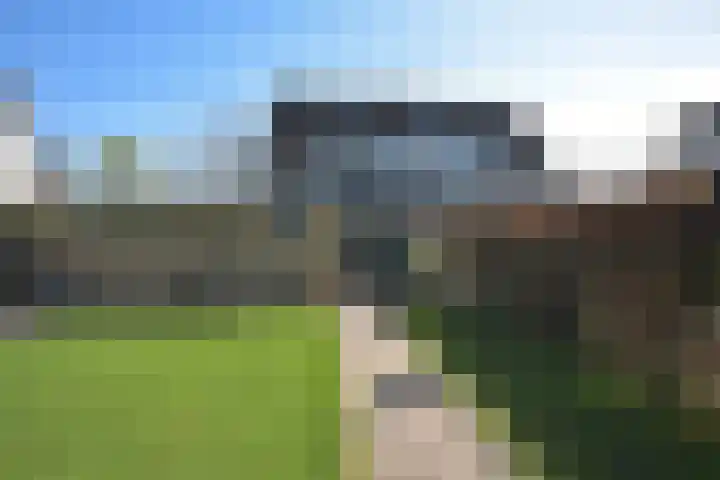 Rhala 10 Burgum thumbnail 11