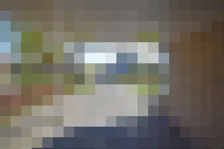 Rhala 10 Burgum thumbnail 5
