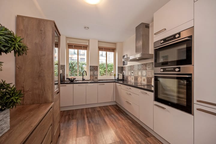 Rhijnesteinstraat 16 dans 's-Gravenhage photo