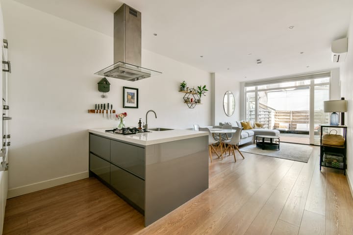 Rhijnvis Feithstraat 13-H in Amsterdam foto