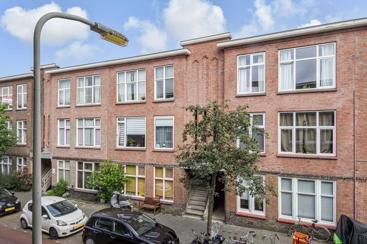 Rhododendronstraat 90 en 's-Gravenhage foto