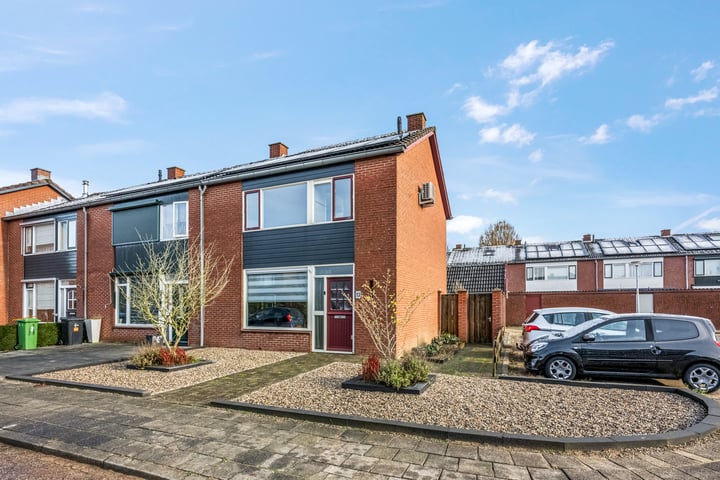 Ridder Alartlaan 13 in Buren Foto