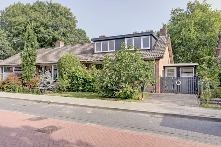 Ridder van de Merwedestraat 9 in Meeuwen Foto