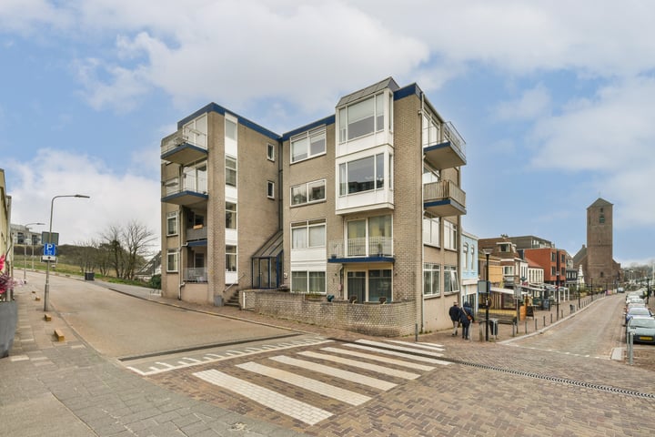 Rijckert Aertszweg 9 en Wijk aan Zee foto