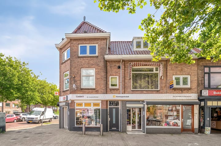 Rijksstraatweg 108A in Haarlem photo