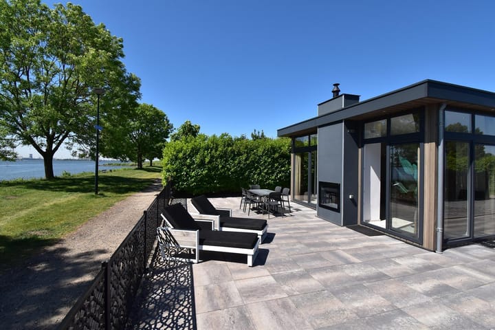 Rijksstraatweg 186-112 in Dordrecht Foto